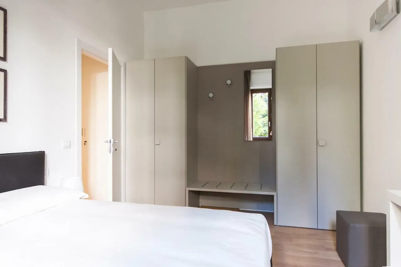 Beautiful Flat In Milano Center Apartment
